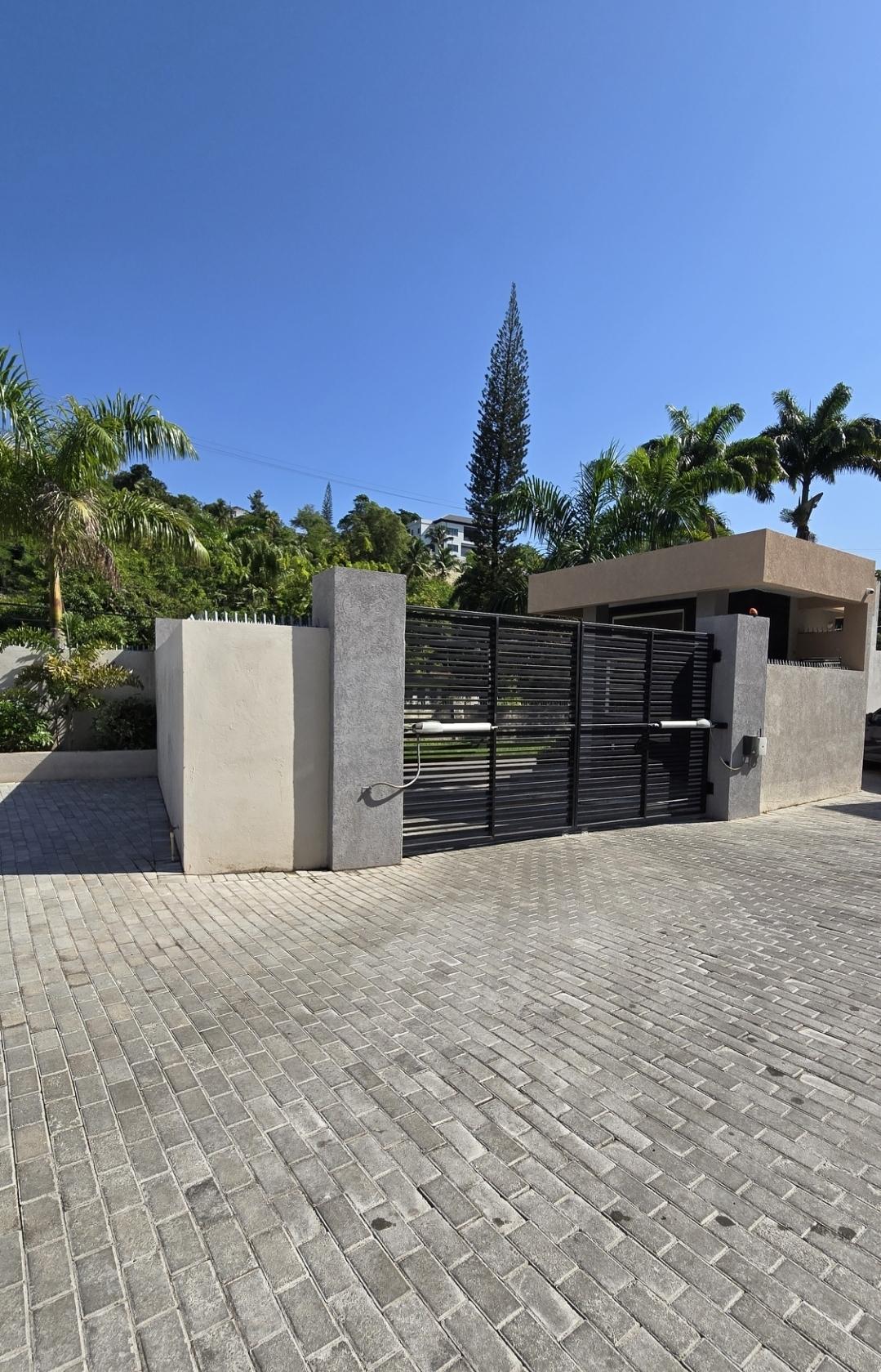 Luxurious-2-Bedroom-Apartment-for-Rent-in-St.-Andrew-Jamaica Thirteenth image of 7-3 Lakehurst Drive in Kingston 8, St. Andrew, Jamaica - property is For Rent