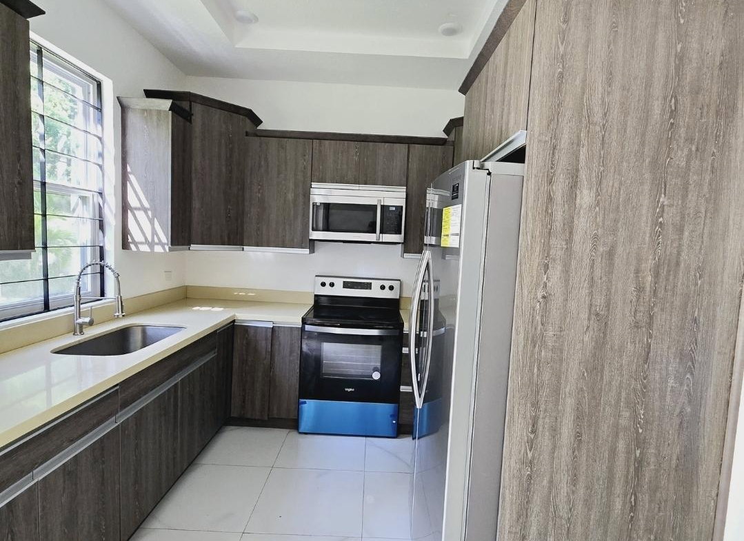 Nineteenth image of 7-3 Lakehurst Drive in Kingston 8, St. Andrew, Jamaica - property is For Rent