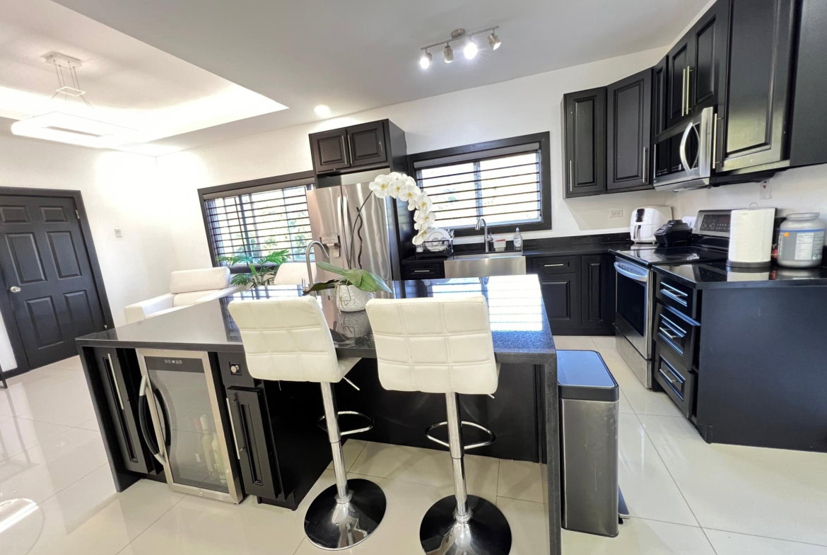 Fifth image of 8-16-18 Russell Heights in Kingston 8, St. Andrew, Jamaica - property is For Rent