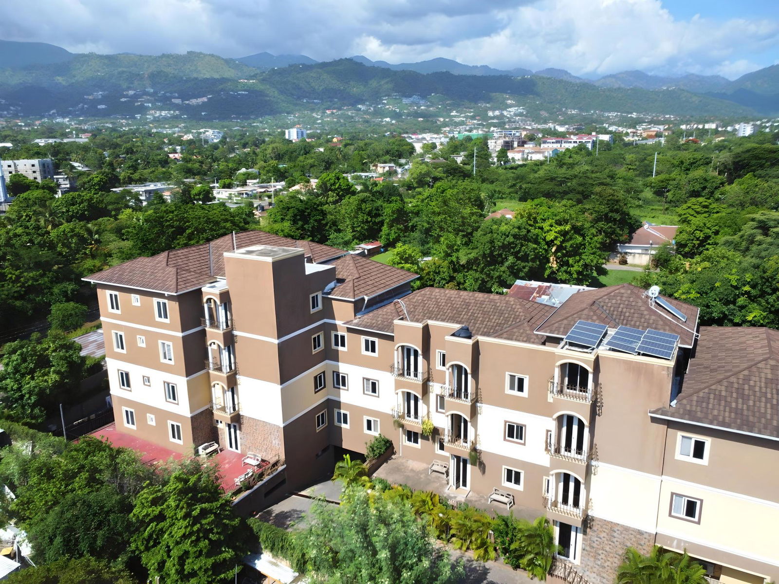 First image of 21-8 Washington Drive in Kingston 10, St. Andrew, Jamaica - property is For Sale
