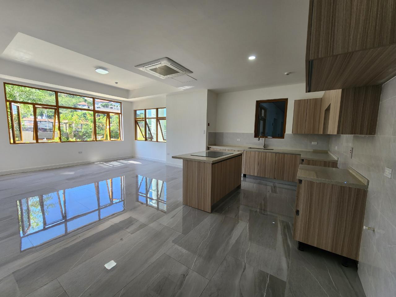 Ninth image of Gf-3-30 Wellington Drive in Kingston 6, St. Andrew, Jamaica - property is For Sale