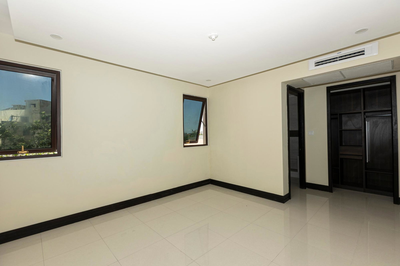 Sixth image of 22-41 Paddington Terrace in Kingston 6, St. Andrew, Jamaica - property is For Rent
