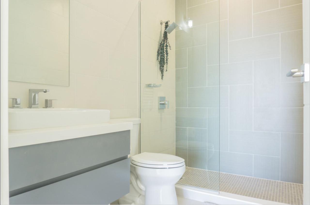Nineteenth image of 909-21 Braemar Avenue, Kingston in Kingston 5, St. Andrew, Jamaica - property is For Rent