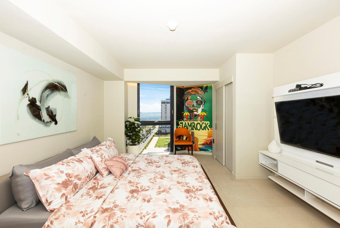 Eighth image of 1109-2-4 King Street in KINGSTON, Kingston, Jamaica - property is For Rent