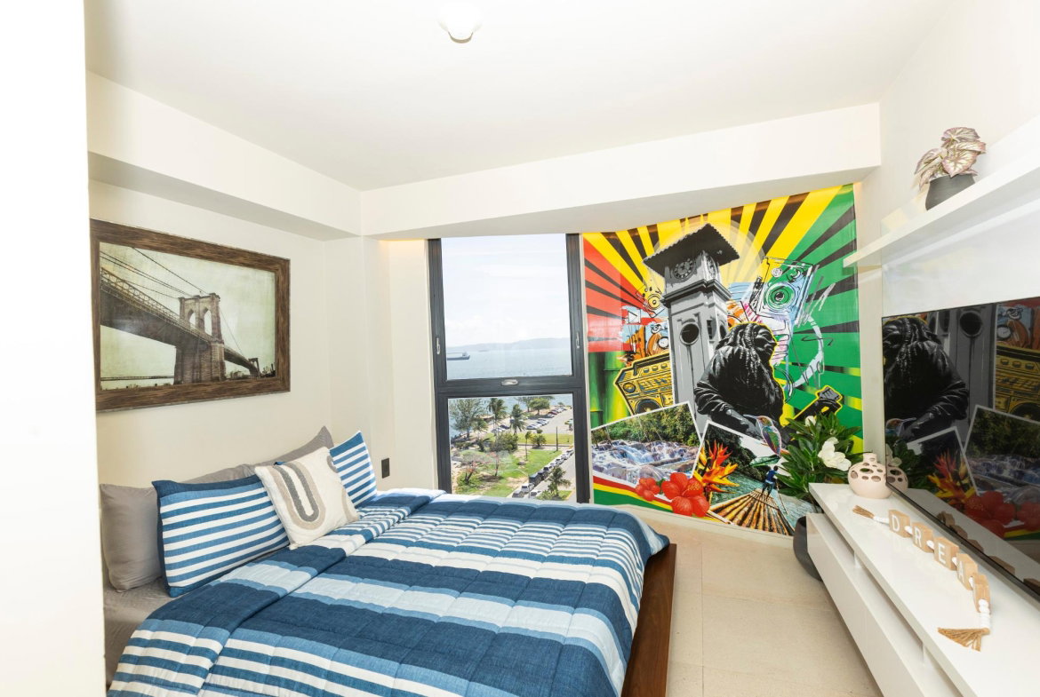 Tenth image of 1109-2-4 King Street in KINGSTON, Kingston, Jamaica - property is For Rent