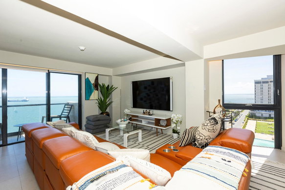 First image of 1109-2-4 King Street in KINGSTON, Kingston, Jamaica - property is For Rent