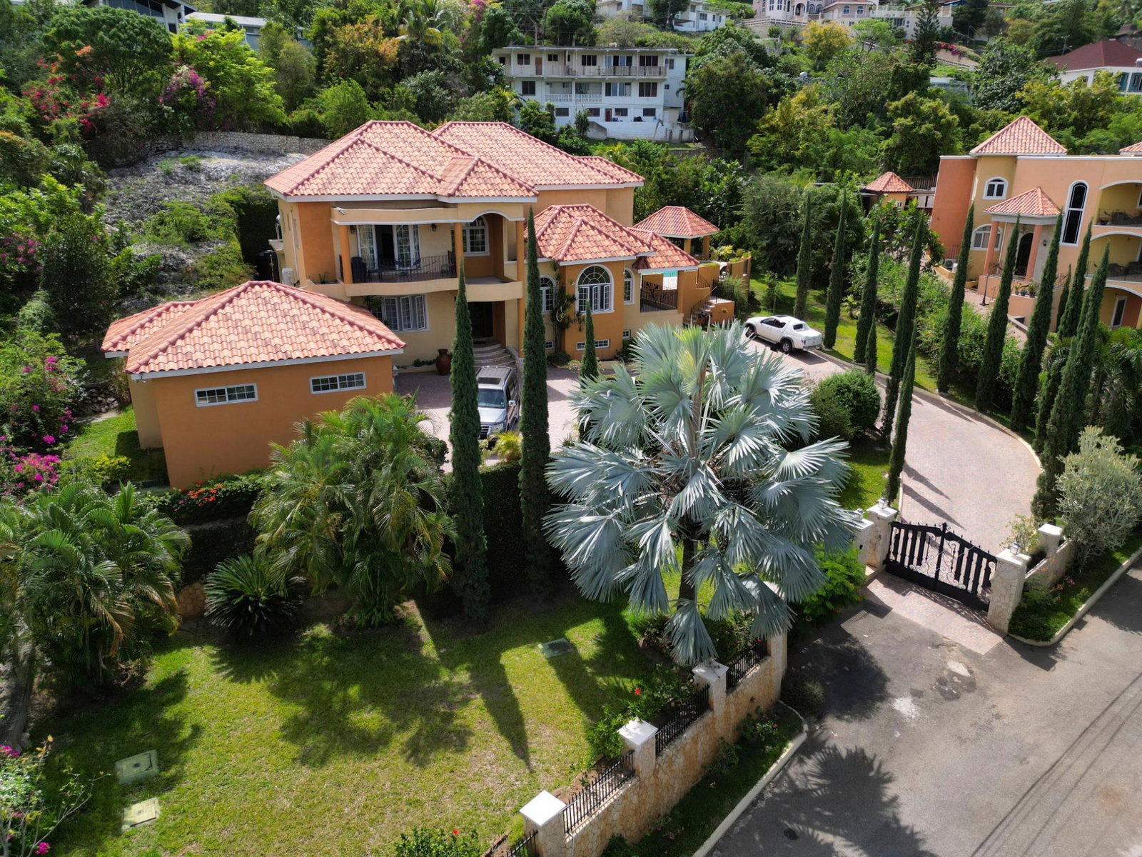 Ninth image of 21 Shenstone Drive in Kingston 6, St. Andrew, Jamaica - property is For Rent