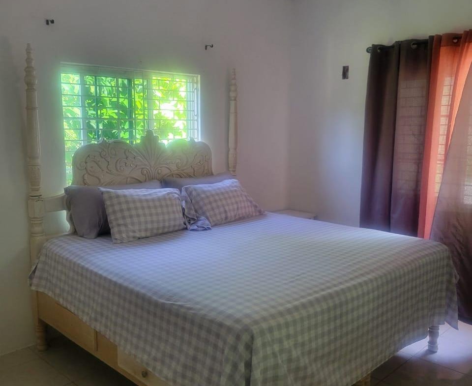 Fourth image of 7 Belvedere Road, Kingston in Kingston 19, St. Andrew, Jamaica - property is For Rent