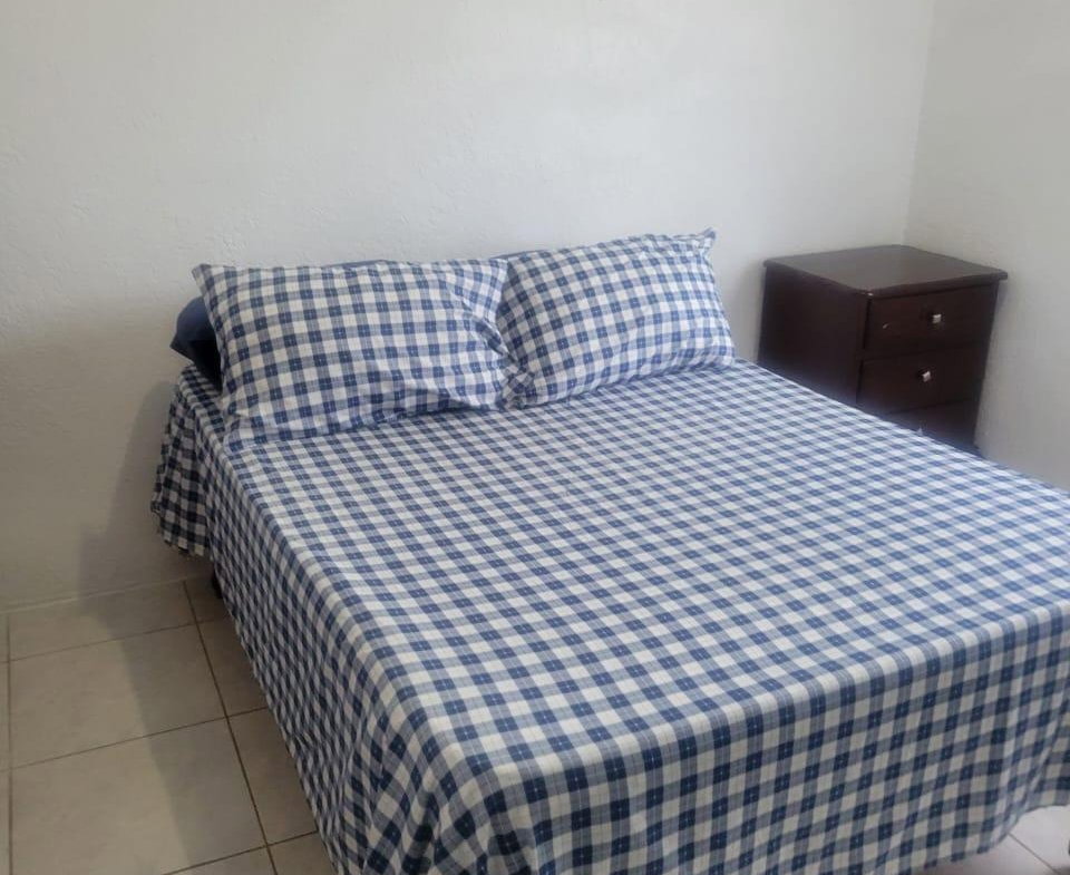 Ninth image of 7 Belvedere Road, Kingston in Kingston 19, St. Andrew, Jamaica - property is For Rent