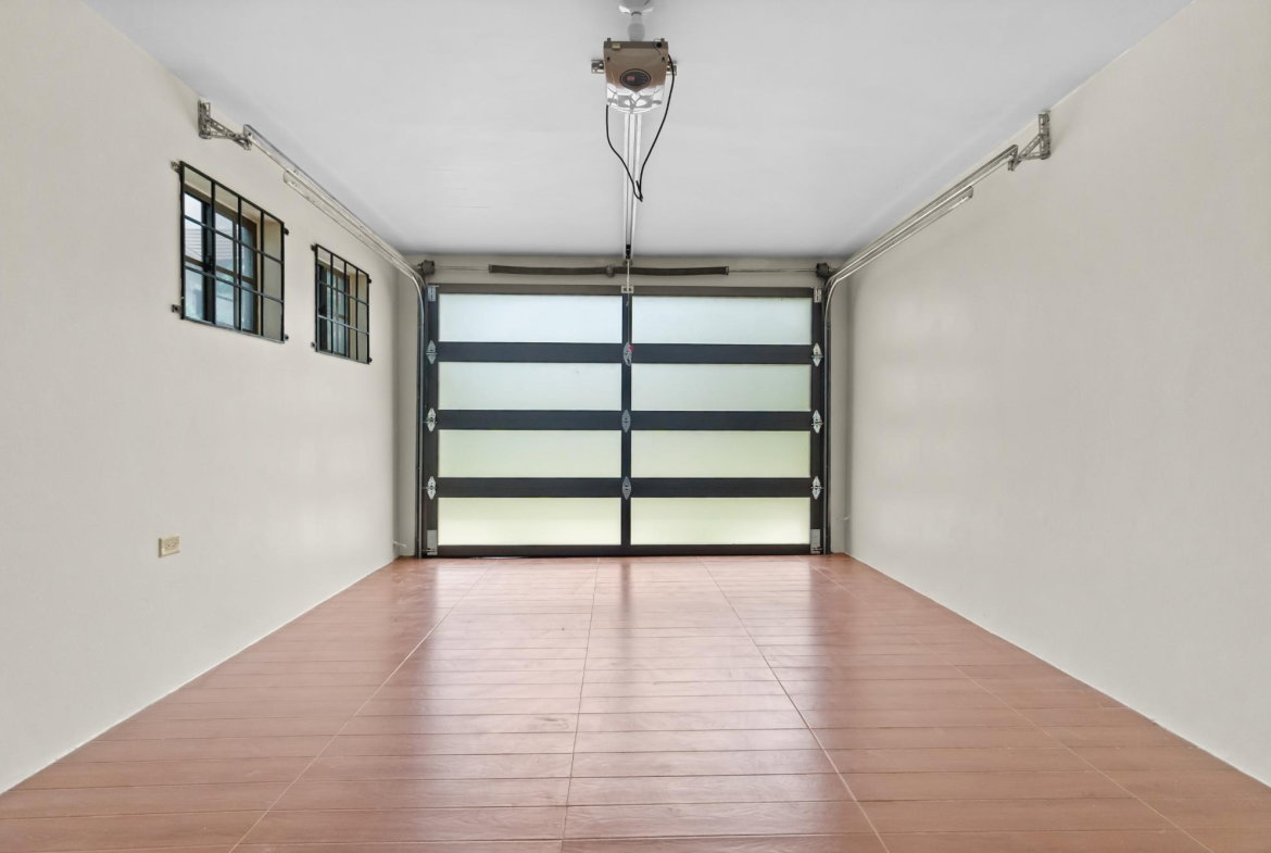 Seventeenth image of Unit 2d- Villa Vale Close, in Mandeville, Manchester, Jamaica - property is For Sale