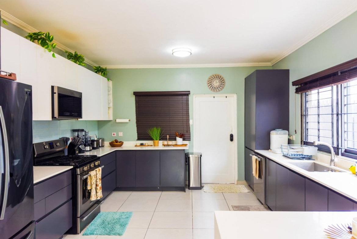 Fifteenth image of 25 Millsborough Ave in Kingston 6, St. Andrew, Jamaica - property is For Rent
