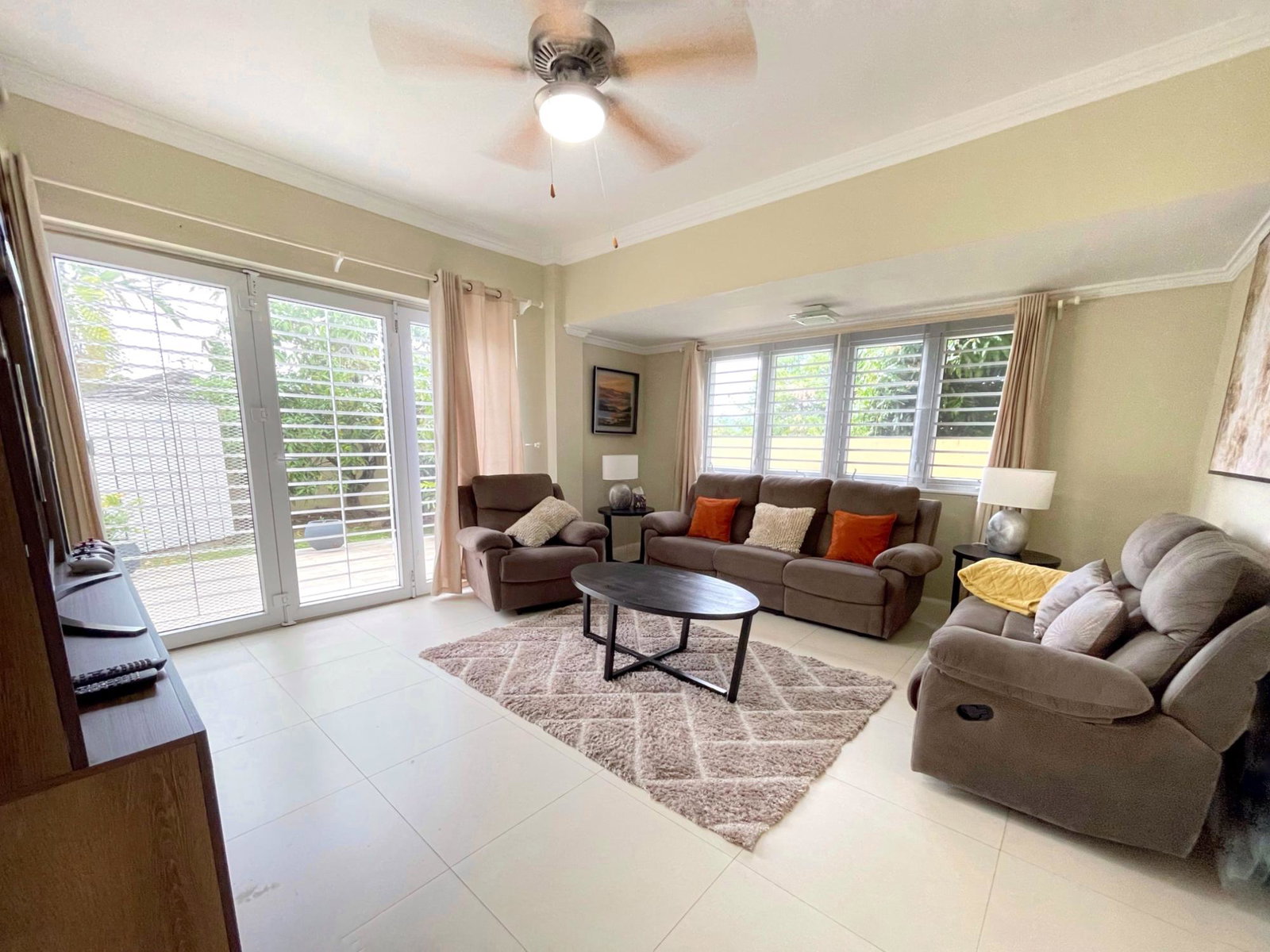Seventh image of 7-2-4 Cherry Garden Drive in Kingston 8, St. Andrew, Jamaica - property is For Rent