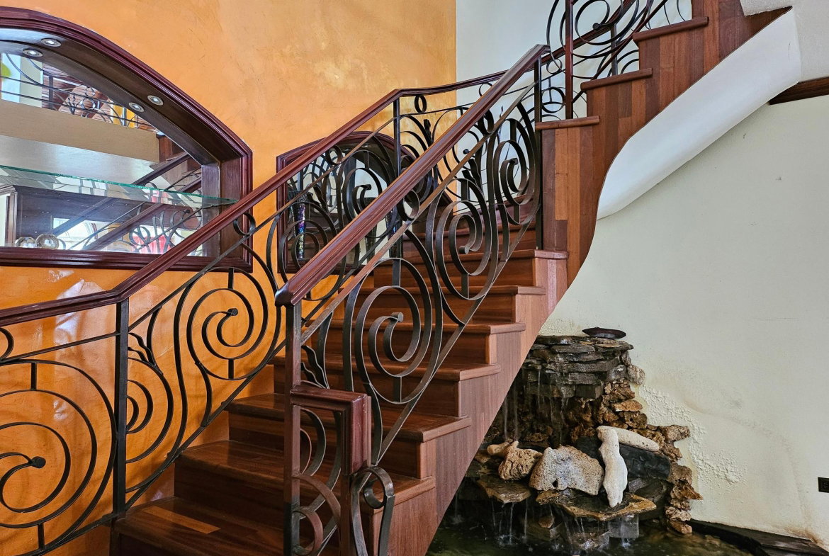 Seventeenth image of 9 Amethyst Drive , Kingston in Kingston 19, St. Andrew, Jamaica - property is For Sale