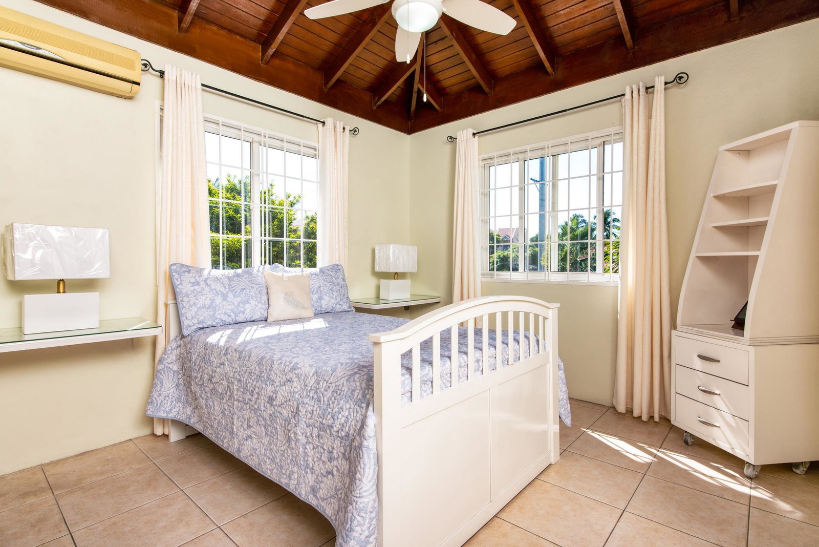Twenty-Second image of 5 Sandhurst Crescent in Kingston 6, St. Andrew, Jamaica - property is For Rent
