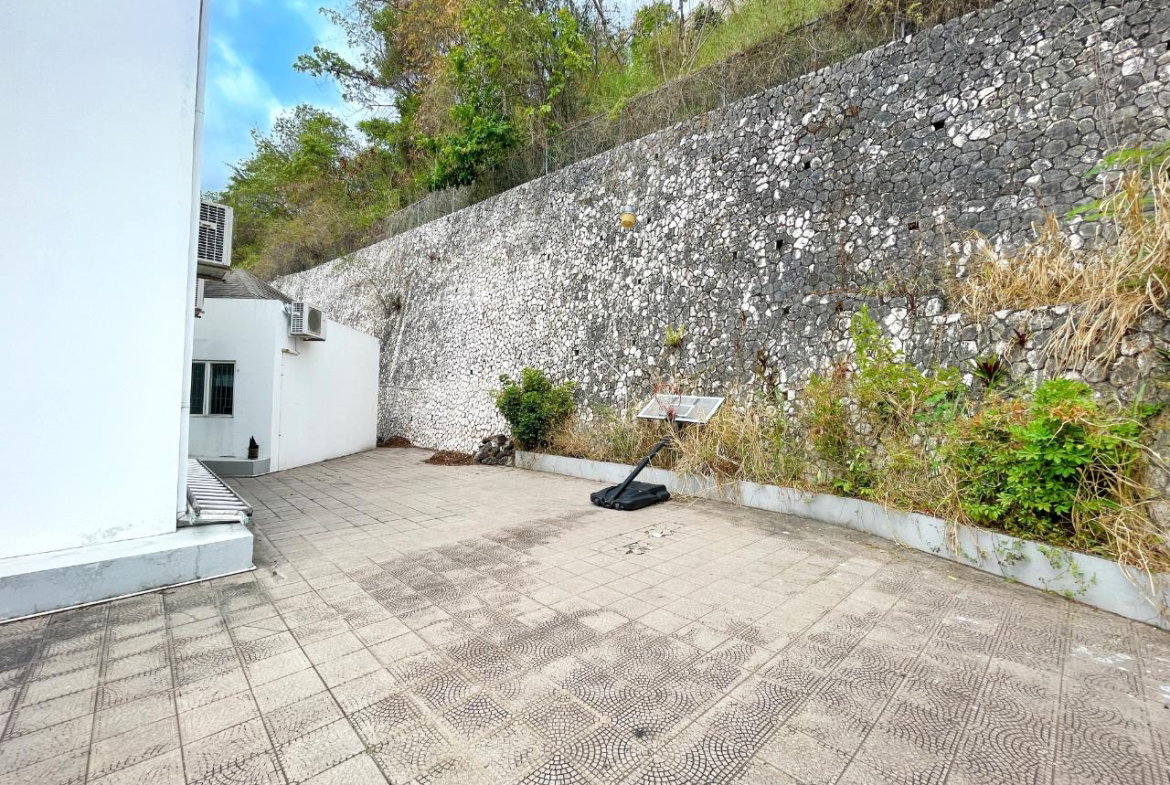 Fifteenth image of 6 Hill Road in Kingston 8, St. Andrew, Jamaica - property is For Rent