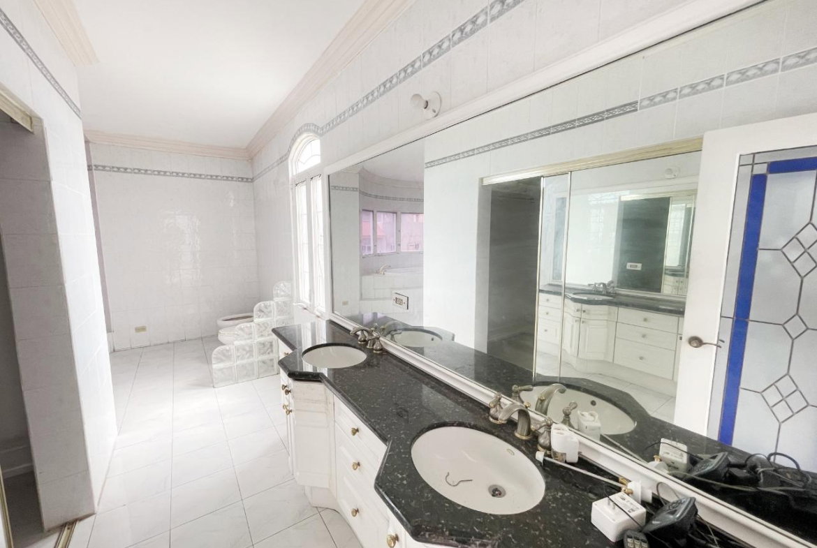 Nineteenth image of 6 Hill Road in Kingston 8, St. Andrew, Jamaica - property is For Rent
