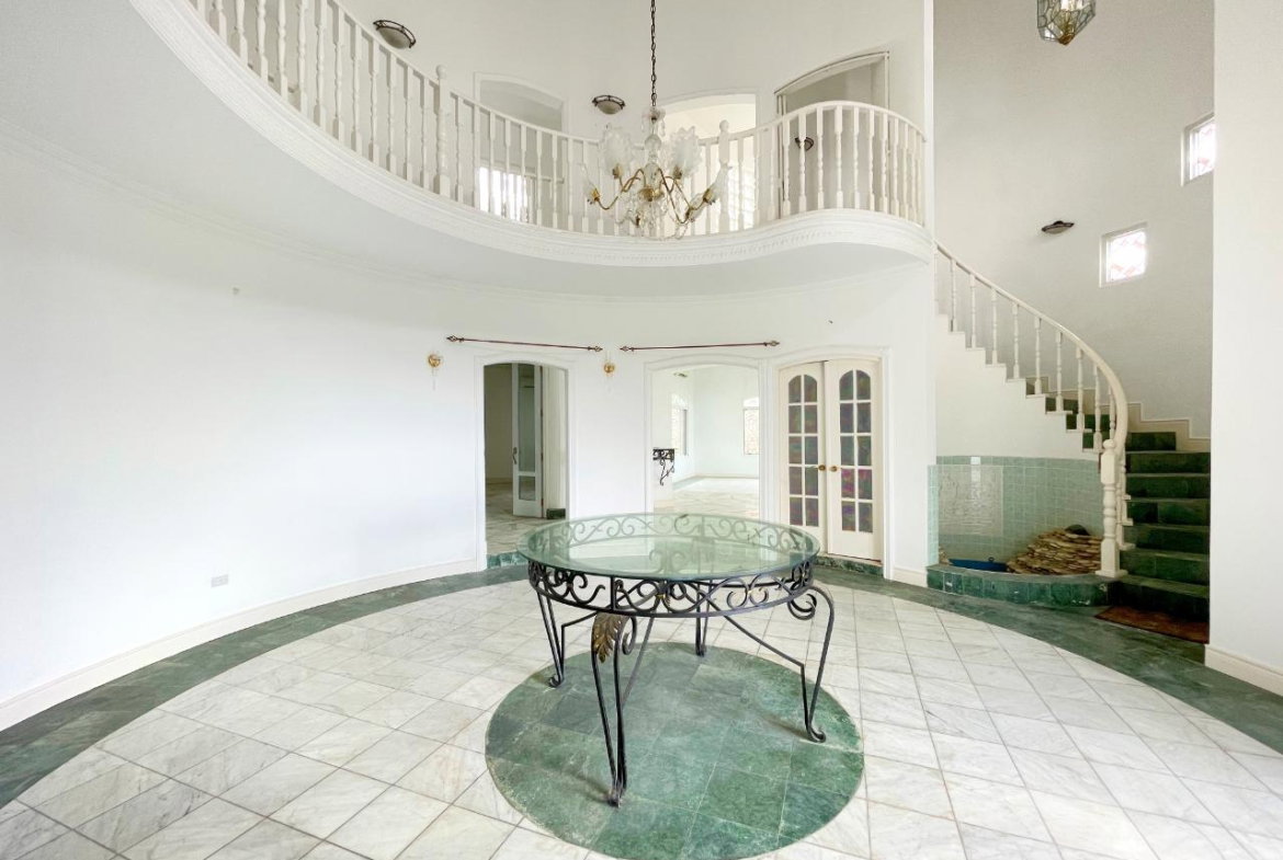 Third image of 6 Hill Road in Kingston 8, St. Andrew, Jamaica - property is For Sale