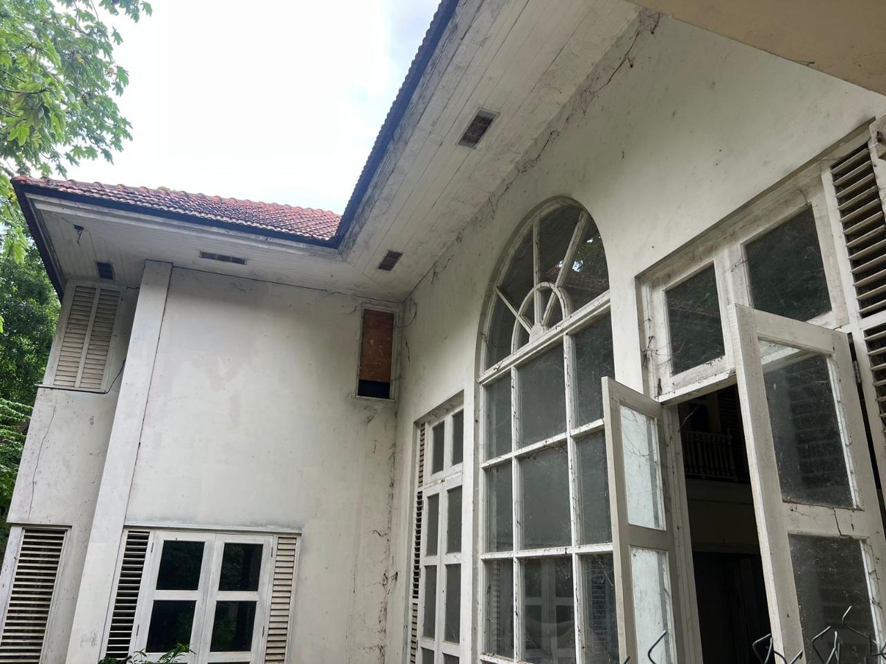 Luxurious-6-Bedroom-Home-for-Sale-in-St.-Andrew-Jamaica Sixteenth image of 9 Oakridge Road in Kingston 8, St. Andrew, Jamaica - property is For Sale