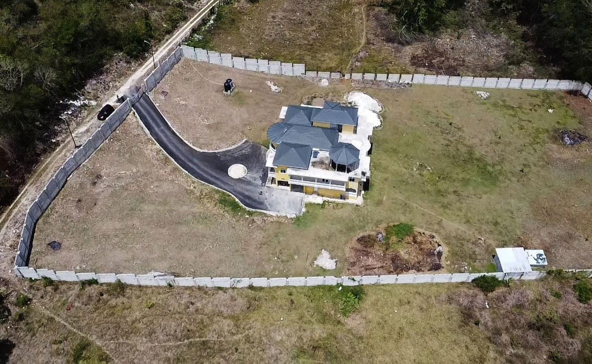 Fifteenth image of Content Adelphi in Adelphi, St. James, Jamaica - property is For Sale