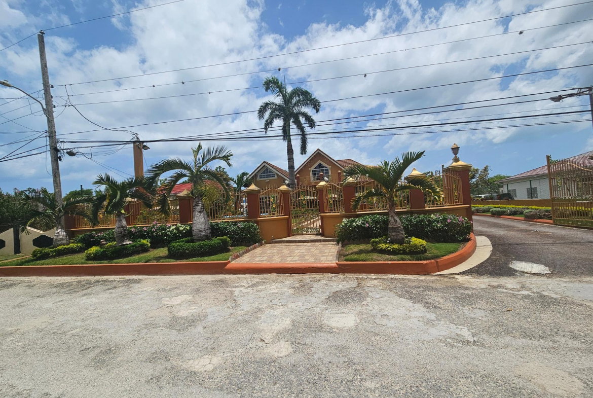 Fifth image of Chantilly Gardens in Chantilly, Westmoreland, Jamaica - property is For Sale