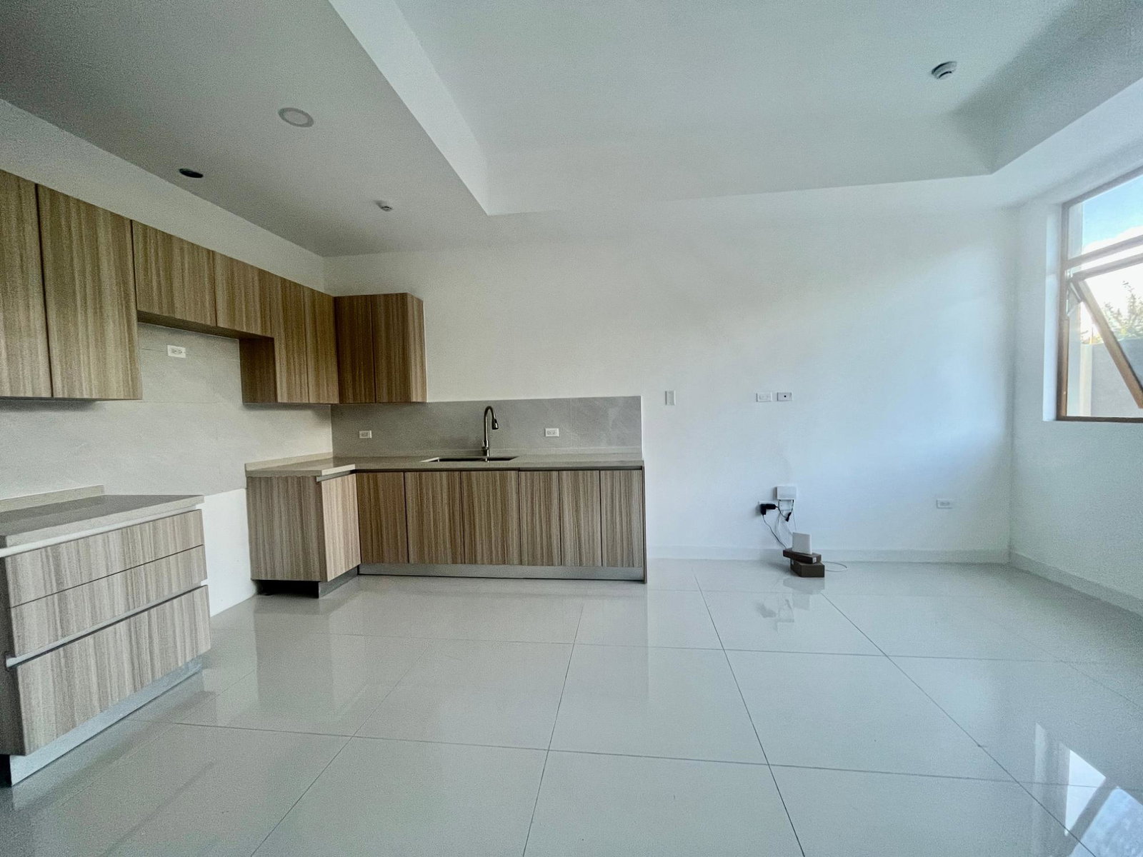 Fifth image of 38-30 Wellington Drive in Kingston 6, St. Andrew, Jamaica - property is For Rent
