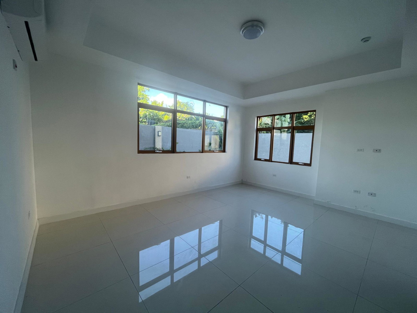 Seventh image of 38-30 Wellington Drive in Kingston 6, St. Andrew, Jamaica - property is For Rent