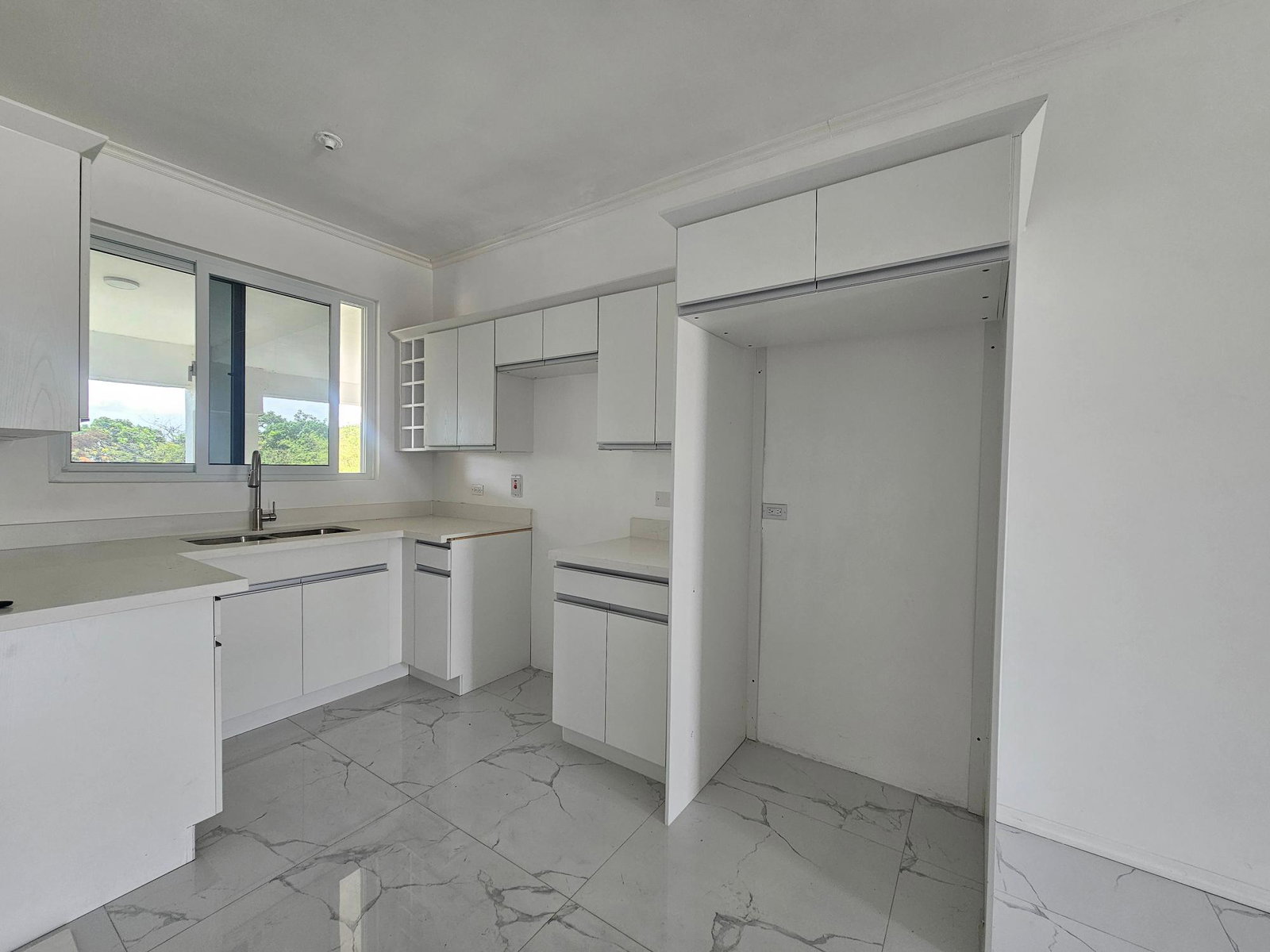 Fifth image of 18-56 Paddington Terrace in Kingston 6, St. Andrew, Jamaica - property is For Sale