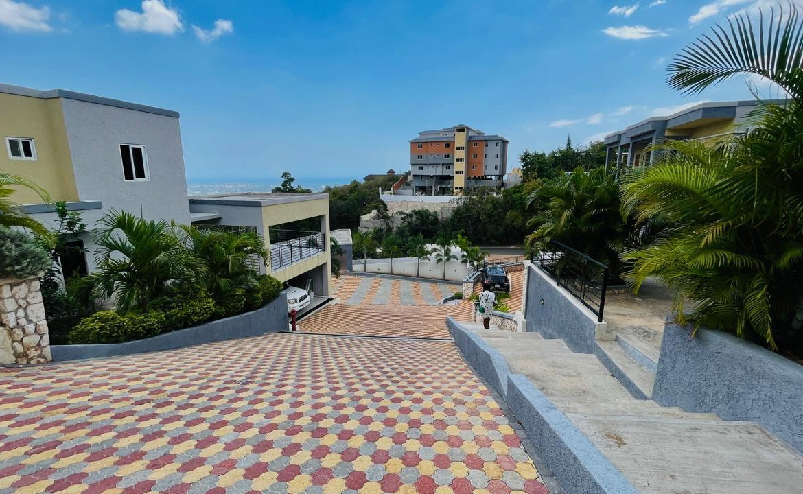 Second image of 5a- Forest Way, Kingston 19 in Kingston 19, St. Andrew, Jamaica - property is For Rent