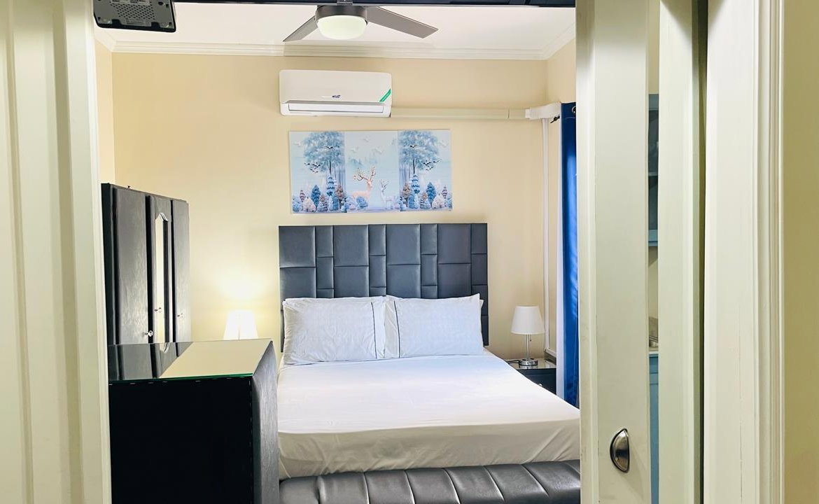 Fourth image of 5a- Forest Way, Kingston 19 in Kingston 19, St. Andrew, Jamaica - property is For Rent