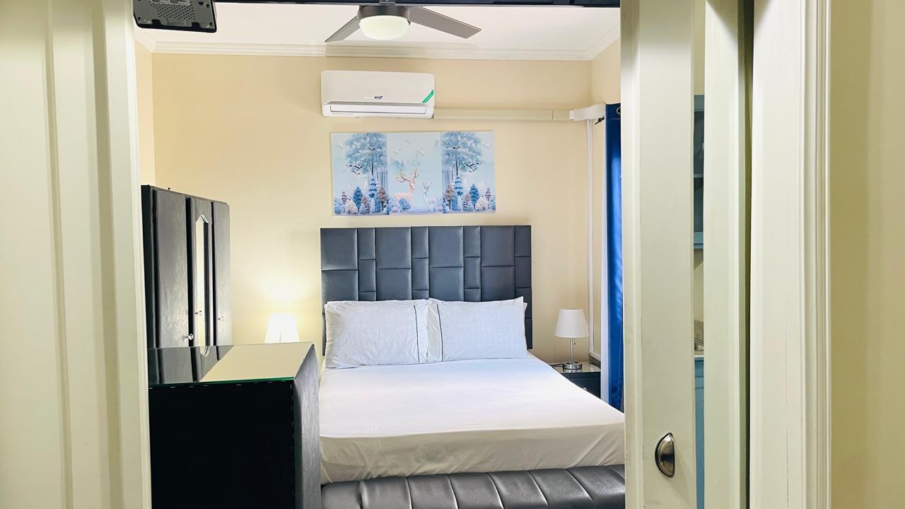 Fourth image of 5a- Forest Way, Kingston 19 in Kingston 19, St. Andrew, Jamaica - property is For Rent