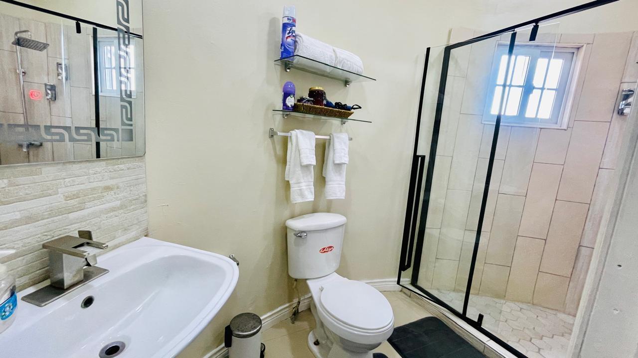 Seventh image of 5a- Forest Way, Kingston 19 in Kingston 19, St. Andrew, Jamaica - property is For Rent