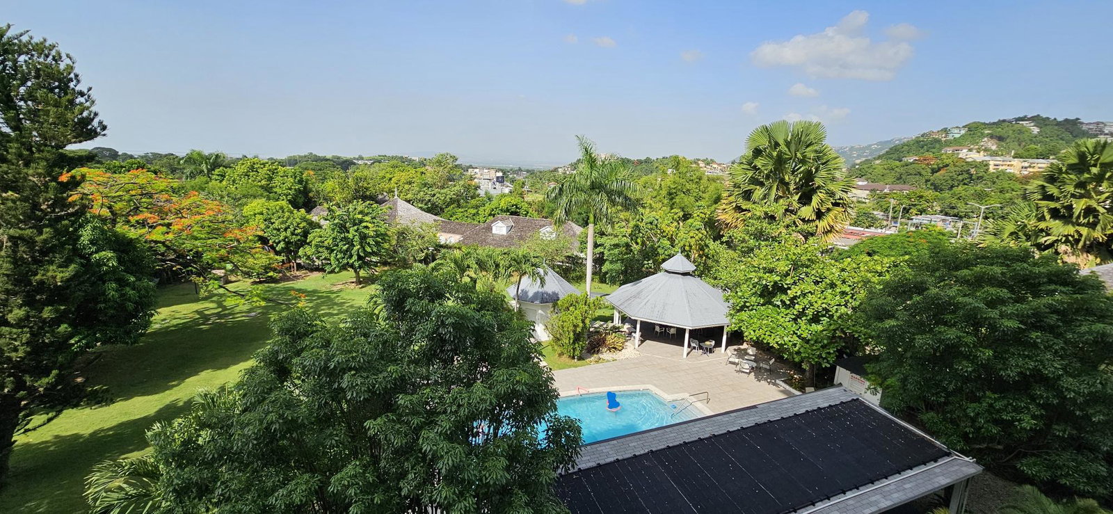 Second image of 3a- Manor Court Kingston 8 in Kingston 8, St. Andrew, Jamaica - property is For Rent