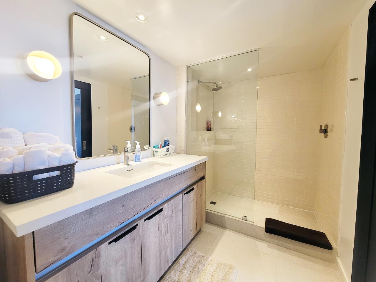 Sixteenth image of 910-2-4 King Street in Kingston 1, Kingston, Jamaica - property is For Rent