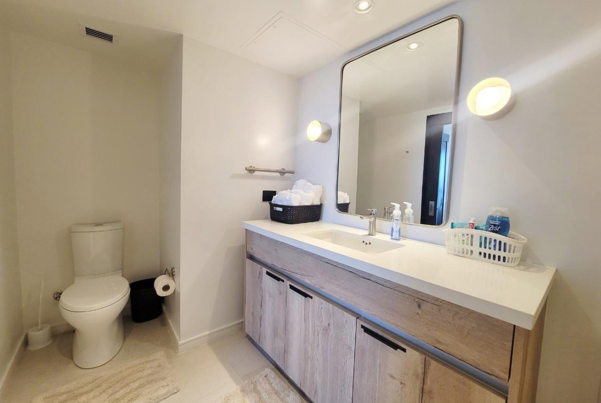 Seventeenth image of 910-2-4 King Street in Kingston 1, Kingston, Jamaica - property is For Rent