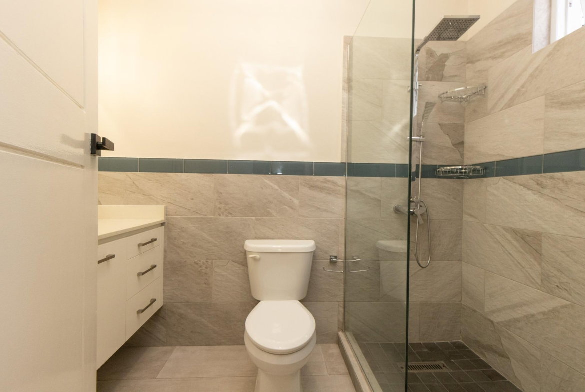 Fourth image of 6-238 238 Mannings Hill in Mannings Hill, St. Andrew, Jamaica - property is For Rent