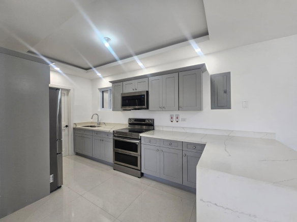 First image of 403-22a East Kings House Road in Kingston 6, St. Andrew, Jamaica - property is For Sale