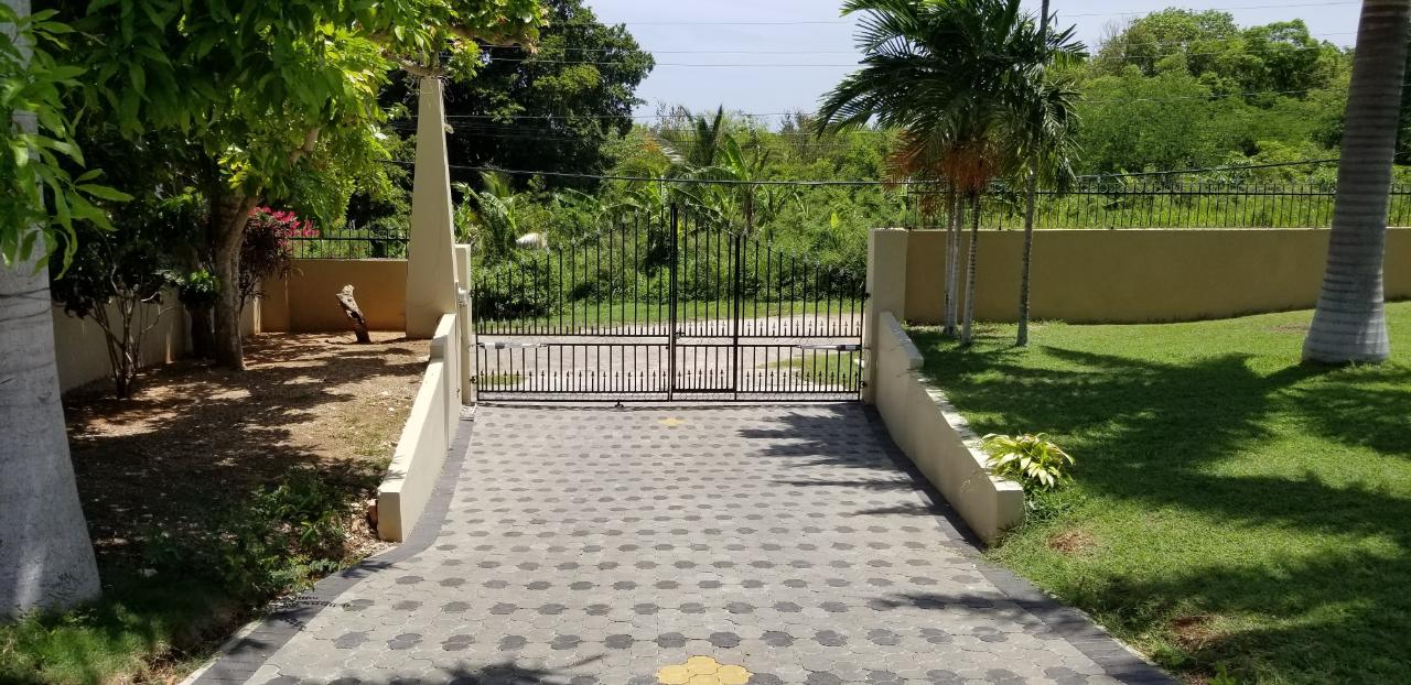 Seventeenth image of Apt B-330 Winchester Terrace in Montego Bay, St. James, Jamaica - property is For Rent