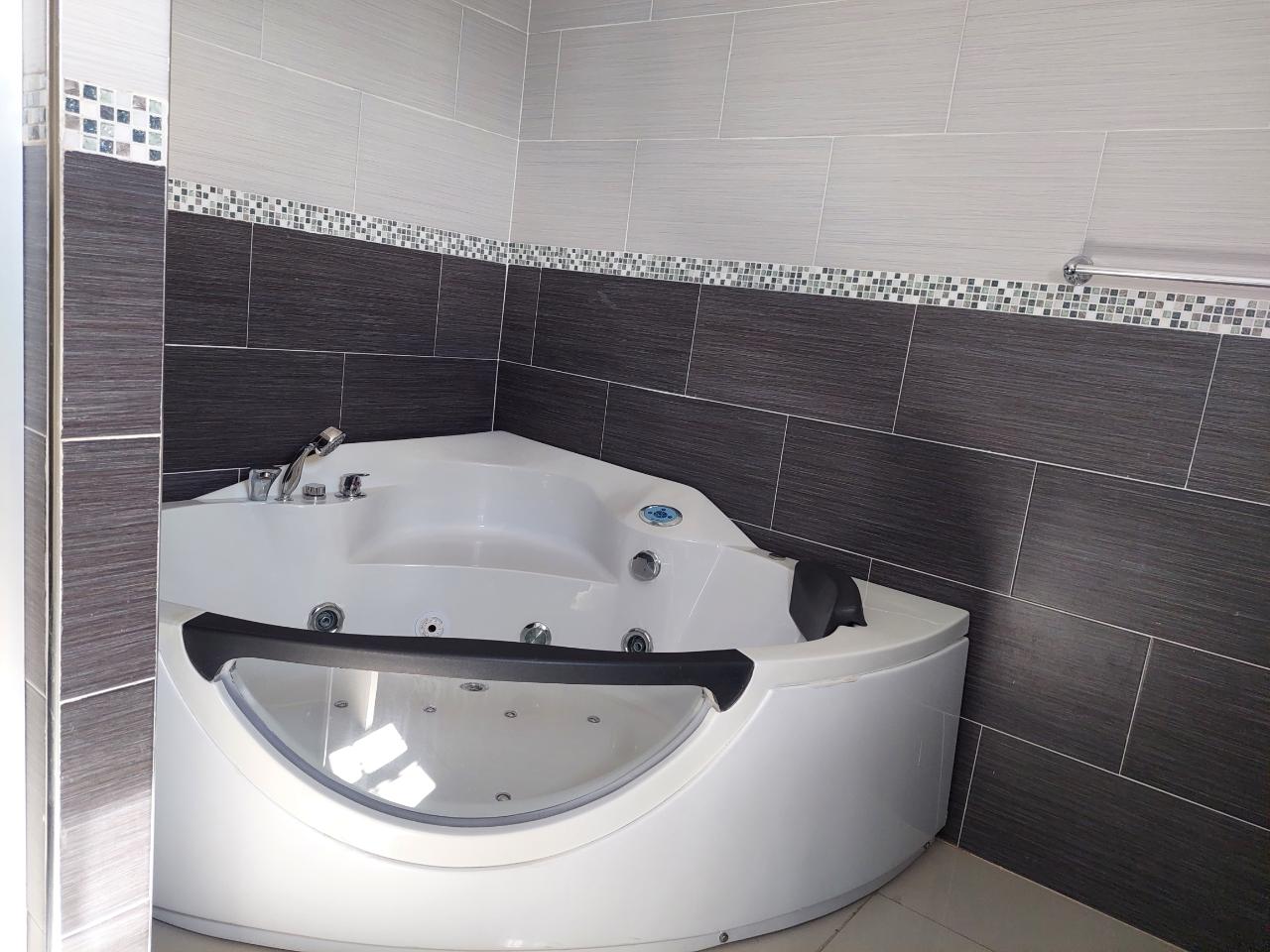 Luxury-2-Bedroom-Apartment-for-Rent-in-Kingston-6-Jamaica Twenty-Second image of 5-8 Sandhurst Avenue in Kingston 6, St. Andrew, Jamaica - property is For Rent