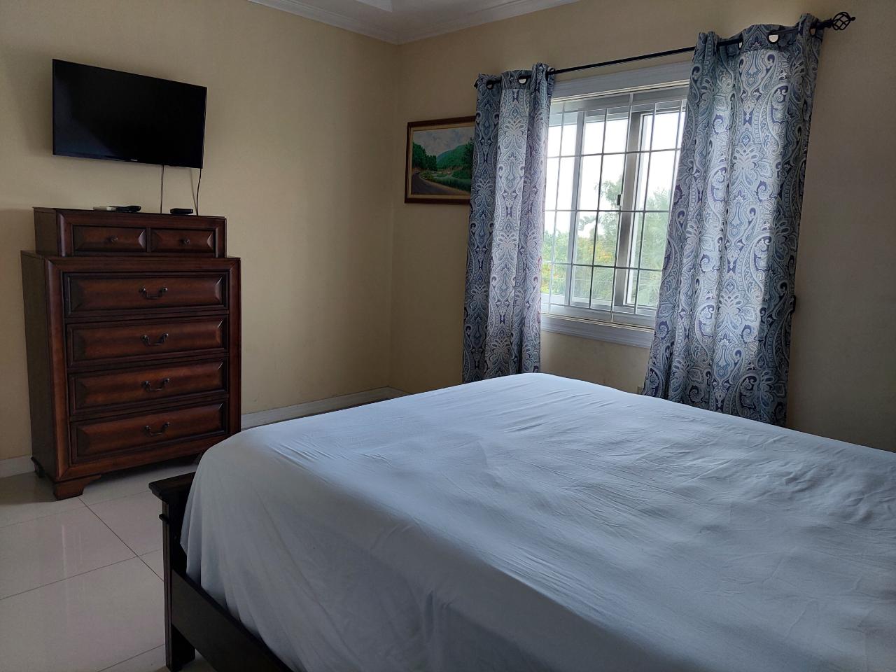 Luxury-2-Bedroom-Apartment-for-Rent-in-Kingston-6-Jamaica Twenty-Seventh image of 5-8 Sandhurst Avenue in Kingston 6, St. Andrew, Jamaica - property is For Rent