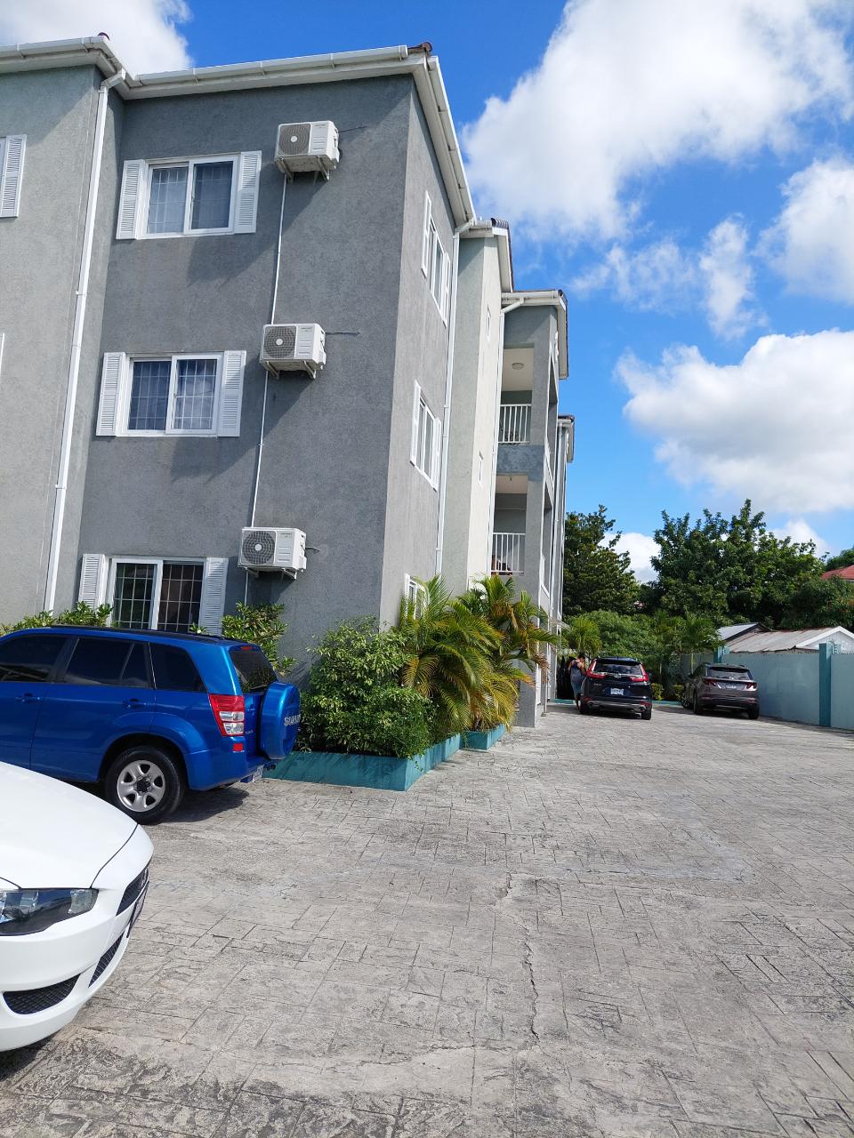 Luxury-2-Bedroom-Apartment-for-Rent-in-Kingston-6-Jamaica Fourth image of 5-8 Sandhurst Avenue in Kingston 6, St. Andrew, Jamaica - property is For Rent
