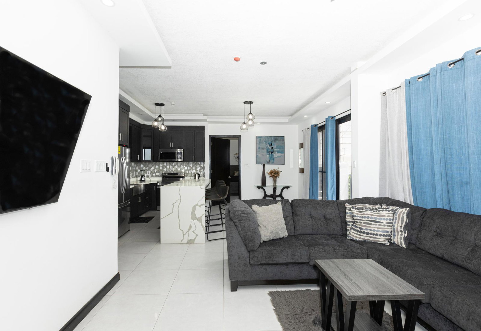 Tenth image of 204-28 Waterloo Avenue in Kingston 10, St. Andrew, Jamaica - property is For Rent
