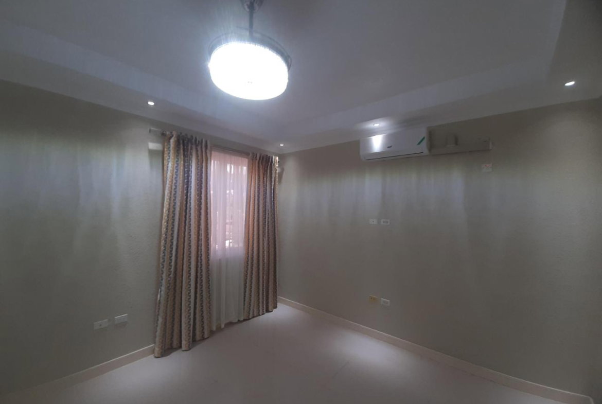 Thirteenth image of Lot #9 Liguanea Avenue, Kingston in Kingston 6, St. Andrew, Jamaica - property is For Rent