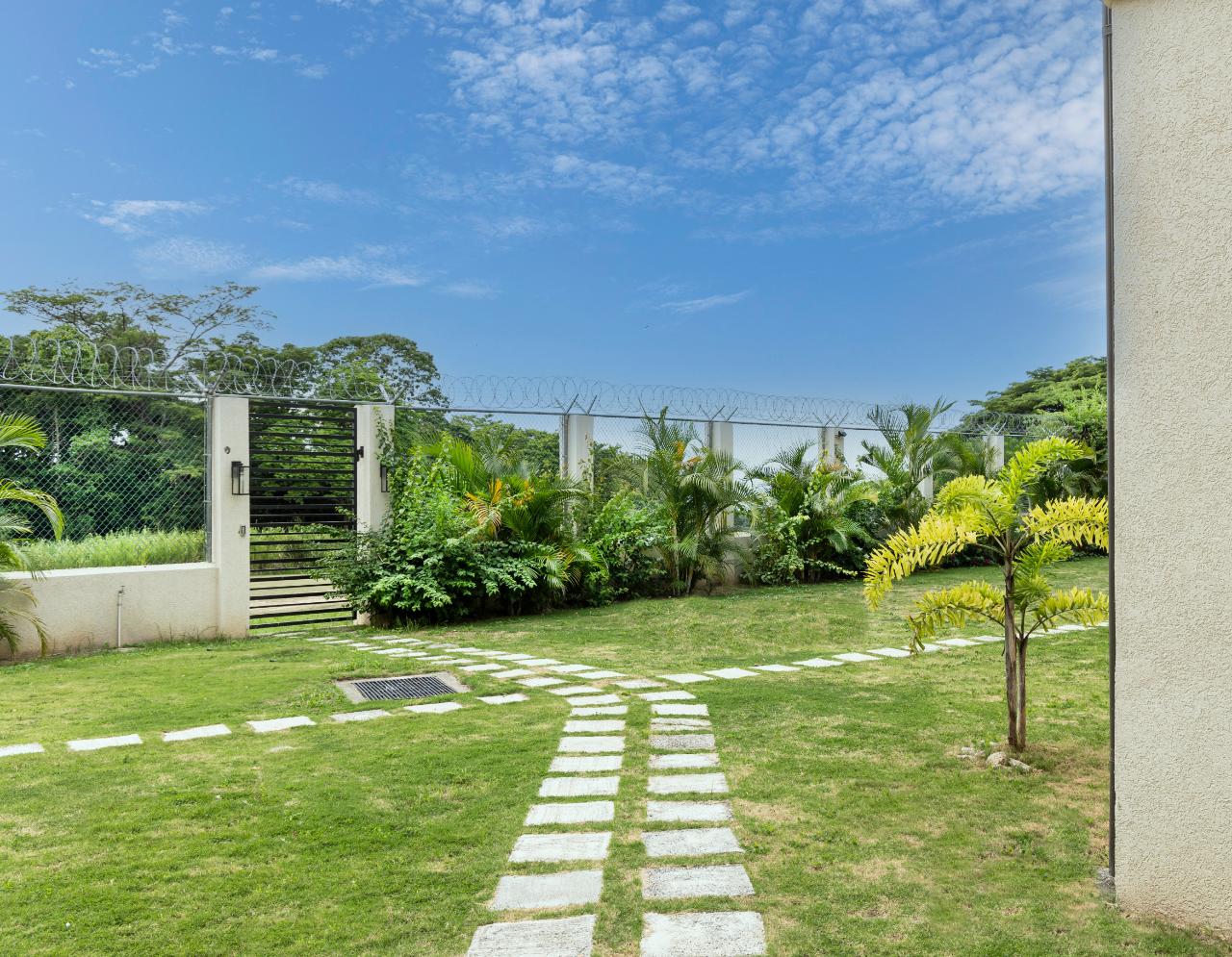 Luxury-2-Bedroom-Apartment-for-Sale-in-Norbrook-Kingston Seventeenth image of C2-54 Norbrook Drive in Norbrook, St. Andrew, Jamaica - property is For Sale