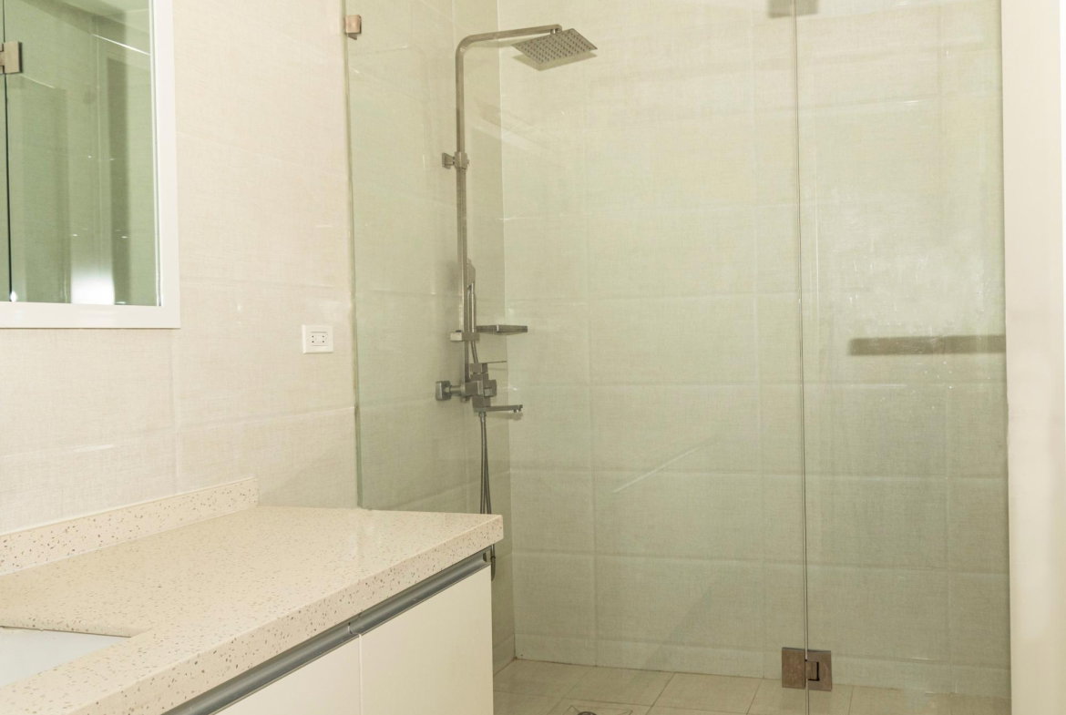 Fifteenth image of 902-20 South Avenue in Kingston 10, St. Andrew, Jamaica - property is For Sale