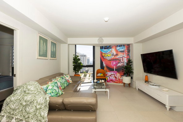 Second image of 1105-2-4 King Street in KINGSTON, Kingston, Jamaica - property is For Rent