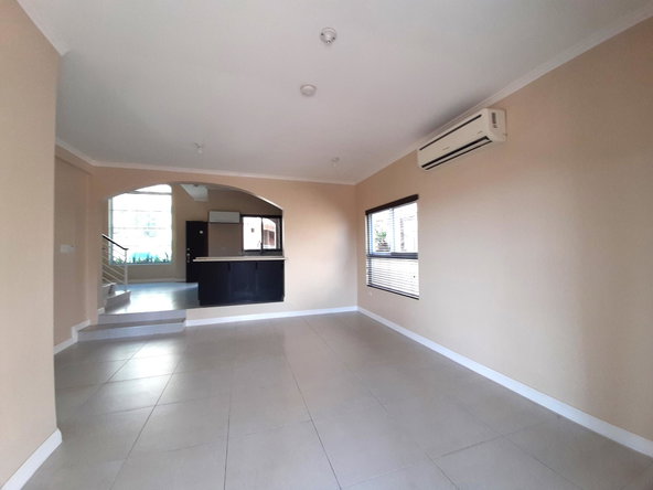 Thirteenth image of 13-3 Stanley Terrace, Kingston in Kingston 20, St. Andrew, Jamaica - property is For Rent