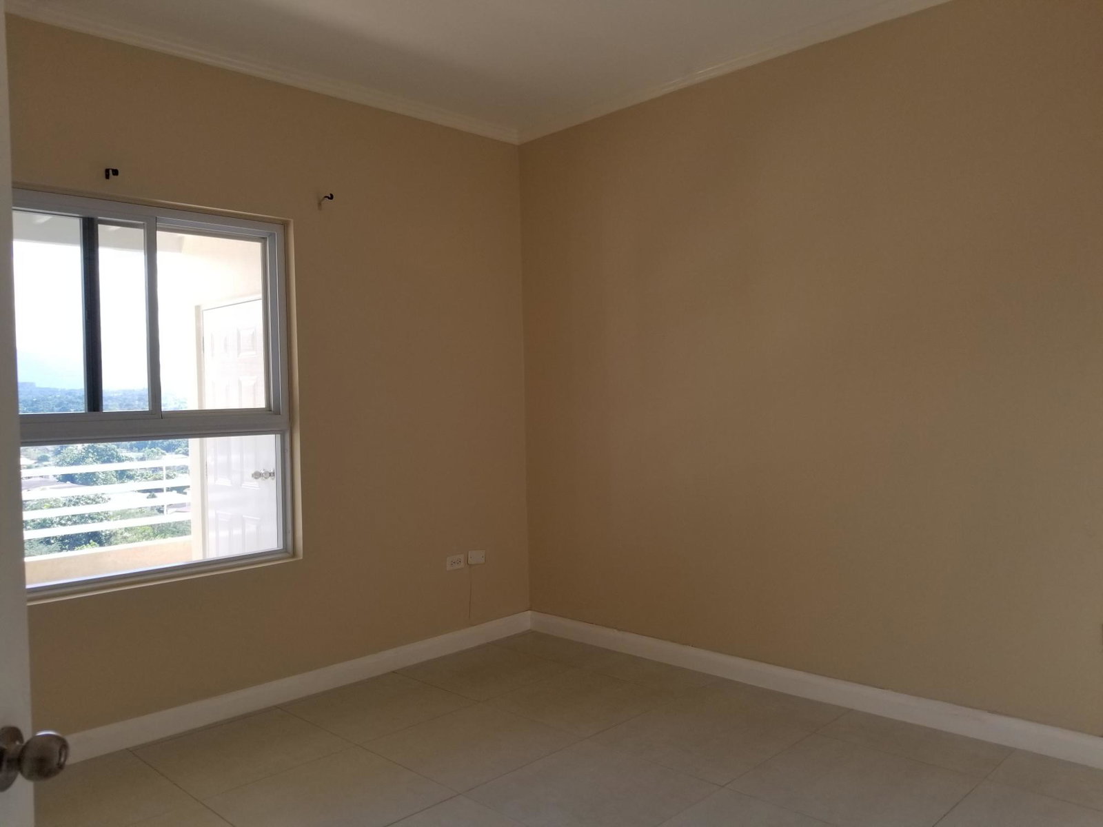 Seventeenth image of 13-3 Stanley Terrace, Kingston in Kingston 20, St. Andrew, Jamaica - property is For Rent