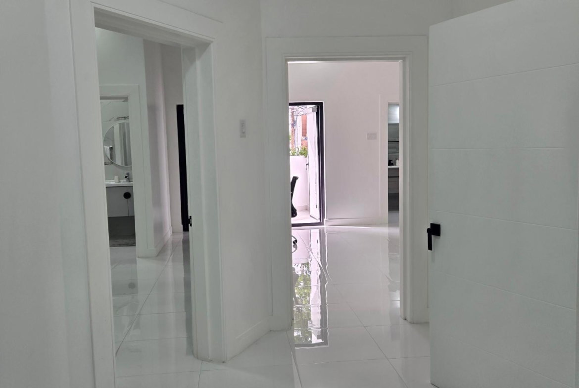 Eleventh image of 1-2 Salisbury Avenue in Kingston 6, St. Andrew, Jamaica - property is For Rent