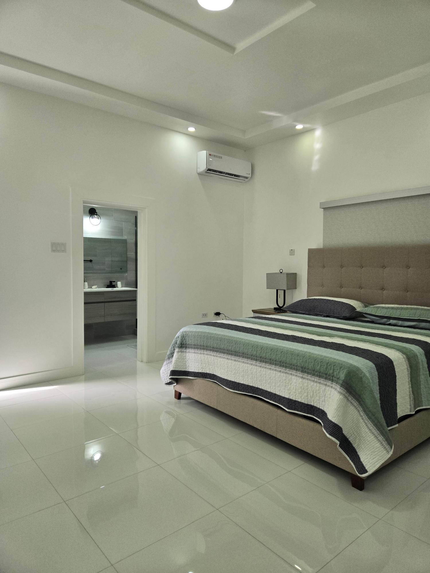 Seventeenth image of 1-2 Salisbury Avenue in Kingston 6, St. Andrew, Jamaica - property is For Rent