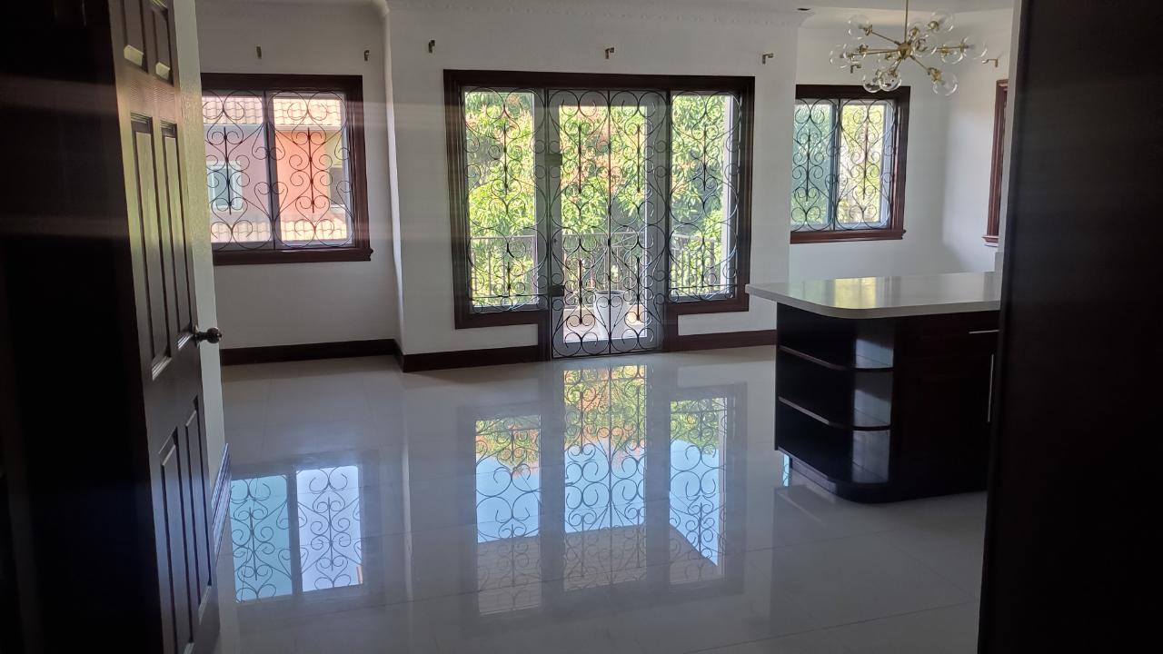 Third image of 40 Charlemont Avenue in Kingston 6, St. Andrew, Jamaica - property is For Rent